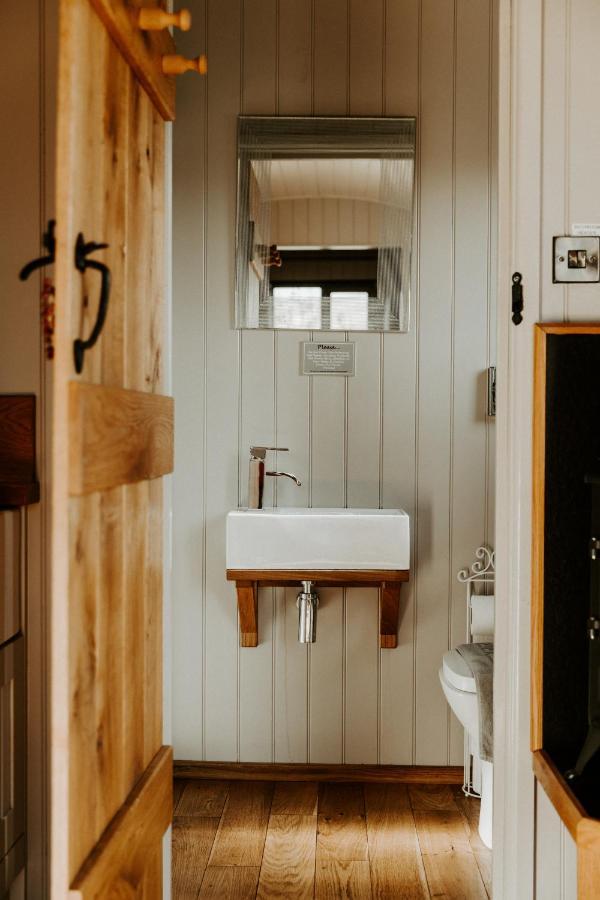 The Little John Petite Cosy Log Cabin - Sleeps 2, Great For Romantic Breaks, Couples, Single Guests, Near Sherwood Forest At Fairview Farm, Nottingham Set In 88 Acres Blidworth Exteriör bild
